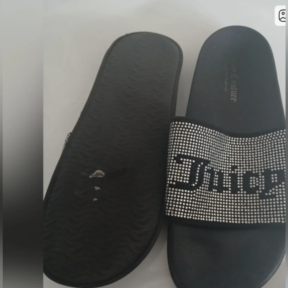 Juicy Couture Black and Silver Slide Sandals - Picture 6 of 7